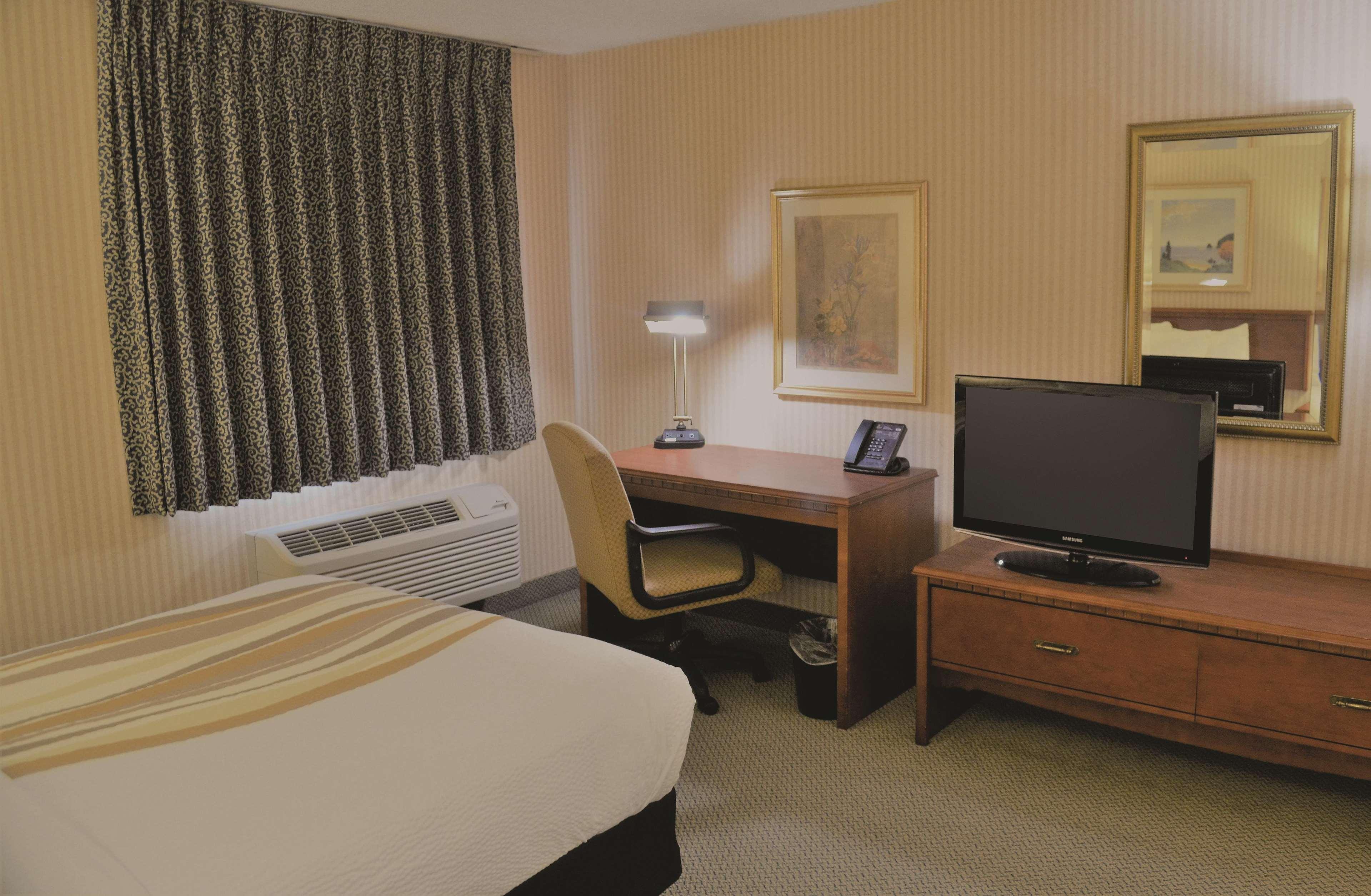 La Quinta By Wyndham Stevens Point Hotel Ngoại thất bức ảnh